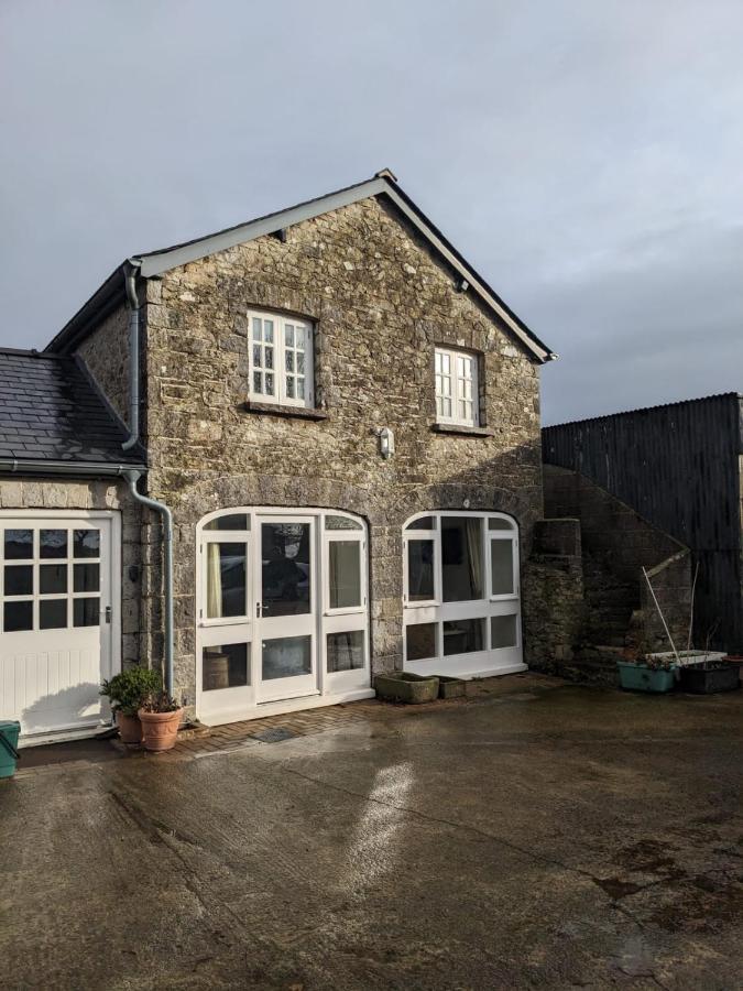 2 Stable Cottage, Llanbethery Llancarfan エクステリア 写真