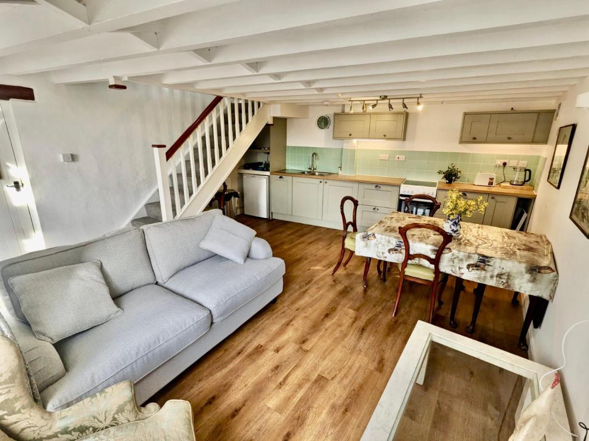 2 Stable Cottage, Llanbethery Llancarfan エクステリア 写真